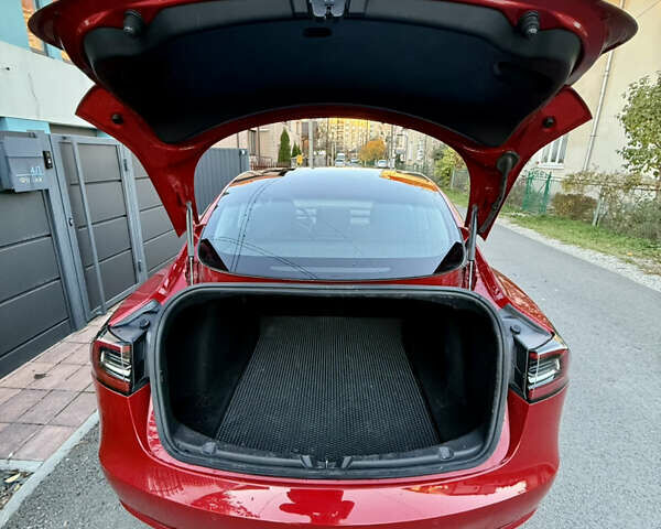 Червоний Тесла Модель 3, об'ємом двигуна 0 л та пробігом 84 тис. км за 18200 $, фото 17 на Automoto.ua