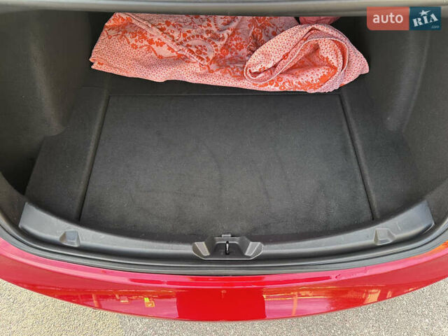 Красный Тесла Модель 3, объемом двигателя 0 л и пробегом 39 тыс. км за 20000 $, фото 8 на Automoto.ua