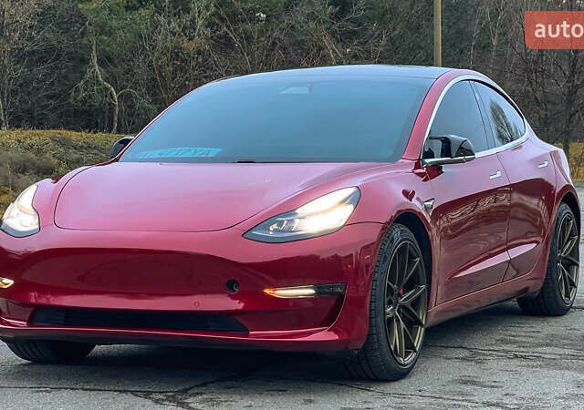 Червоний Тесла Модель 3, об'ємом двигуна 0 л та пробігом 149 тис. км за 19499 $, фото 3 на Automoto.ua