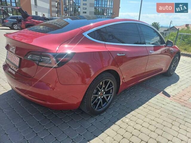 Красный Тесла Модель 3, объемом двигателя 0 л и пробегом 23 тыс. км за 17900 $, фото 6 на Automoto.ua