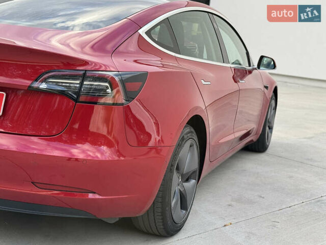 Тесла Модель 3 2019 у Луцьку на Automoto.ua Червоний Тесла Модель 3, об'ємом двигуна 0 л та пробігом 114 тис. км за 16900 $, фото 28 на Automoto.ua