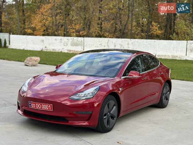 Тесла Модель 3 2019 у Луцьку на Automoto.ua Червоний Тесла Модель 3, об'ємом двигуна 0 л та пробігом 114 тис. км за 16900 $, фото 6 на Automoto.ua