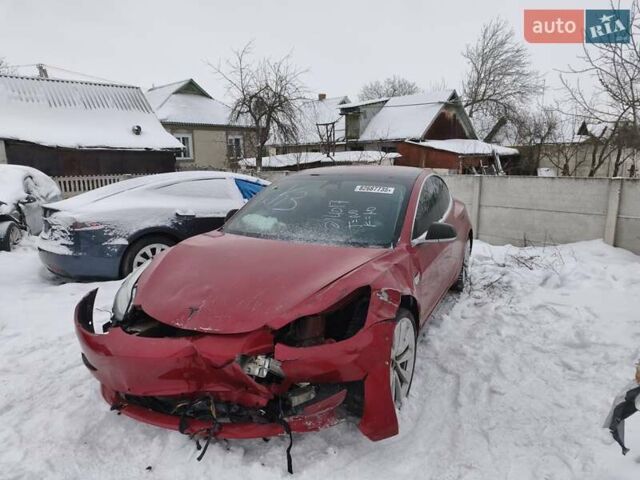 Красный Тесла Модель 3, объемом двигателя 0 л и пробегом 75 тыс. км за 9950 $, фото 2 на Automoto.ua