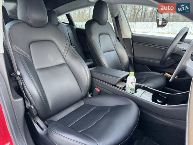 Красный Тесла Модель 3, объемом двигателя 0 л и пробегом 117 тыс. км за 15700 $, фото 25 на Automoto.ua