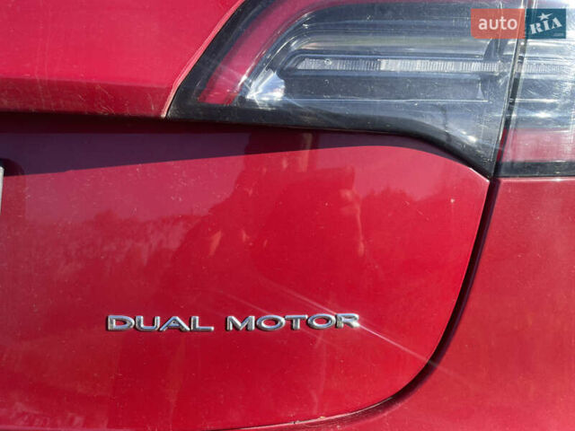 Тесла Модель 3 2019 в Тернополе на Automoto.ua Красный Тесла Модель 3, объемом двигателя 0 л и пробегом 110 тыс. км за 20394 $, фото 7 на Automoto.ua