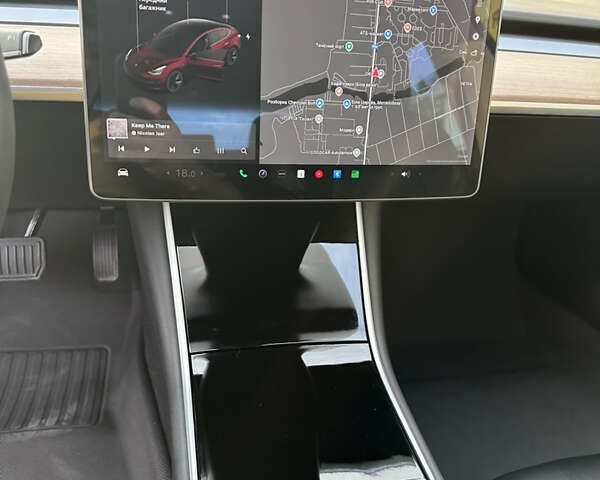 Красный Тесла Модель 3, объемом двигателя 0 л и пробегом 39 тыс. км за 20000 $, фото 6 на Automoto.ua