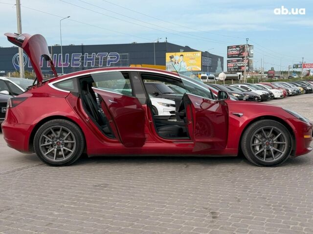 Червоний Тесла Модель 3, об'ємом двигуна 0 л та пробігом 131 тис. км за 18990 $, фото 19 на Automoto.ua
