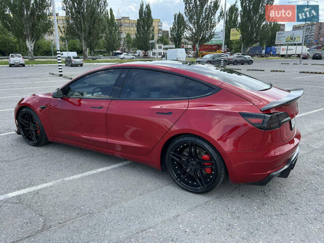 Красный Тесла Модель 3, объемом двигателя 0 л и пробегом 115 тыс. км за 19500 $, фото 3 на Automoto.ua