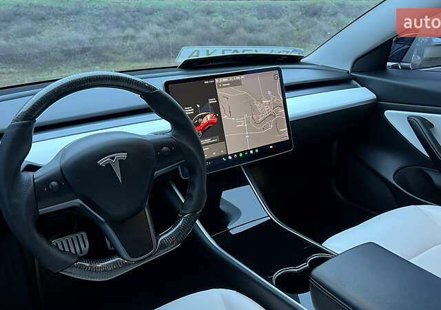 Червоний Тесла Модель 3, об'ємом двигуна 0 л та пробігом 149 тис. км за 19499 $, фото 11 на Automoto.ua