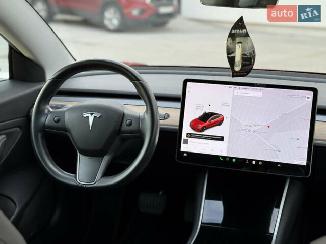Тесла Модель 3 2019 у Луцьку на Automoto.ua Червоний Тесла Модель 3, об'ємом двигуна 0 л та пробігом 114 тис. км за 16900 $, фото 43 на Automoto.ua