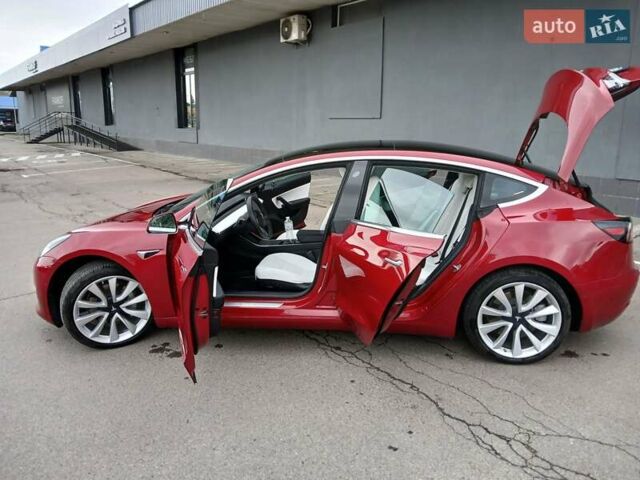 Червоний Тесла Модель 3, об'ємом двигуна 0 л та пробігом 105 тис. км за 17500 $, фото 13 на Automoto.ua