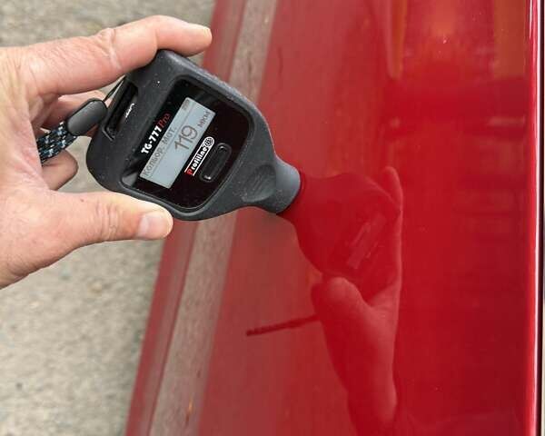 Красный Тесла Модель 3, объемом двигателя 0 л и пробегом 86 тыс. км за 19300 $, фото 20 на Automoto.ua