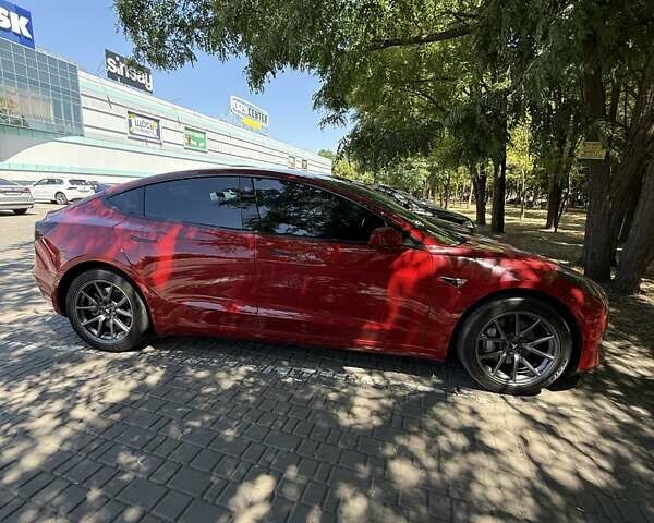 Червоний Тесла Модель 3, об'ємом двигуна 0 л та пробігом 16 тис. км за 18000 $, фото 5 на Automoto.ua