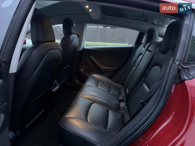 Червоний Тесла Модель 3, об'ємом двигуна 0 л та пробігом 162 тис. км за 14300 $, фото 18 на Automoto.ua