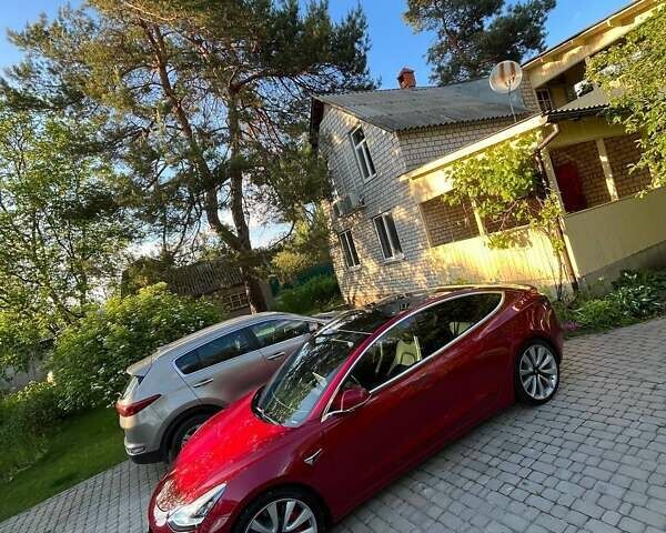 Червоний Тесла Модель 3, об'ємом двигуна 0 л та пробігом 63 тис. км за 21000 $, фото 3 на Automoto.ua