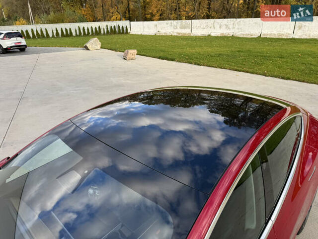 Тесла Модель 3 2019 у Луцьку на Automoto.ua Червоний Тесла Модель 3, об'ємом двигуна 0 л та пробігом 114 тис. км за 16900 $, фото 31 на Automoto.ua