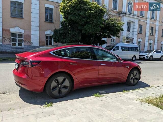 Красный Тесла Модель 3, объемом двигателя 0 л и пробегом 204 тыс. км за 20000 $, фото 1 на Automoto.ua