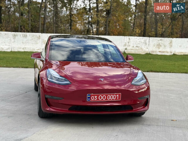 Тесла Модель 3 2019 у Луцьку на Automoto.ua Червоний Тесла Модель 3, об'ємом двигуна 0 л та пробігом 114 тис. км за 16900 $, фото 2 на Automoto.ua
