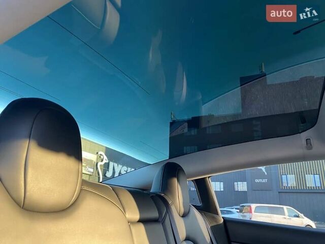 Червоний Тесла Модель 3, об'ємом двигуна 0 л та пробігом 92 тис. км за 18700 $, фото 9 на Automoto.ua