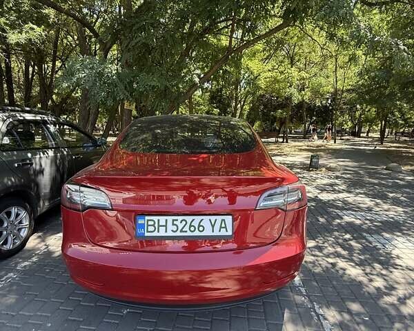 Червоний Тесла Модель 3, об'ємом двигуна 0 л та пробігом 16 тис. км за 18000 $, фото 1 на Automoto.ua