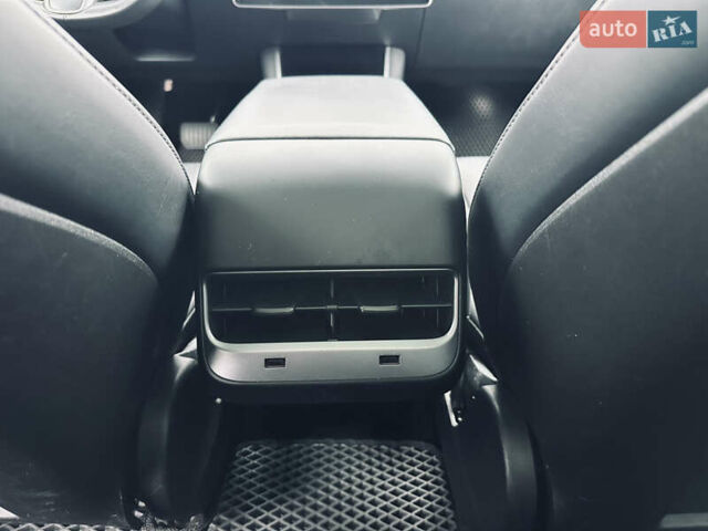 Красный Тесла Модель 3, объемом двигателя 0 л и пробегом 146 тыс. км за 17900 $, фото 19 на Automoto.ua