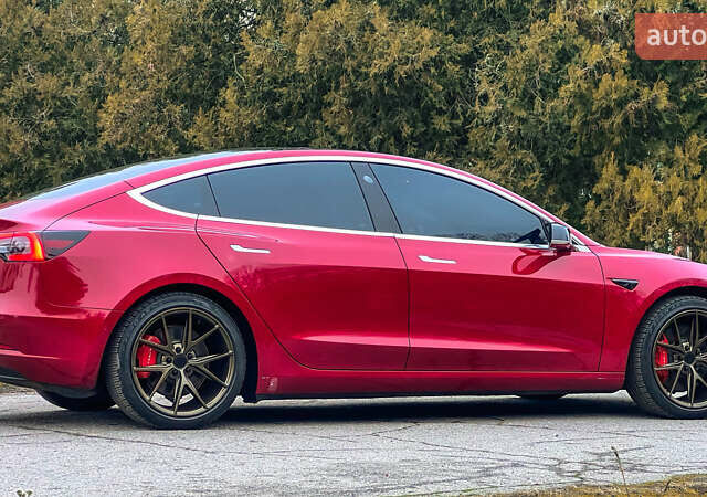 Червоний Тесла Модель 3, об'ємом двигуна 0 л та пробігом 149 тис. км за 19499 $, фото 9 на Automoto.ua