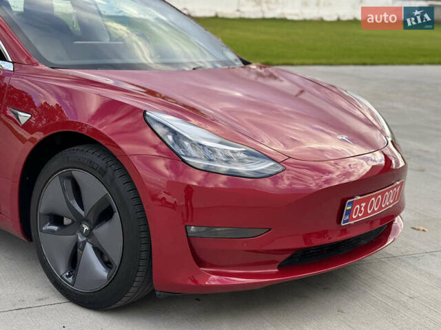 Тесла Модель 3 2019 у Луцьку на Automoto.ua Червоний Тесла Модель 3, об'ємом двигуна 0 л та пробігом 114 тис. км за 16900 $, фото 19 на Automoto.ua