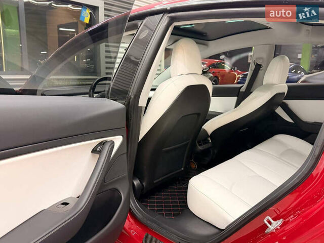 Красный Тесла Модель 3, объемом двигателя 0 л и пробегом 172 тыс. км за 15500 $, фото 15 на Automoto.ua