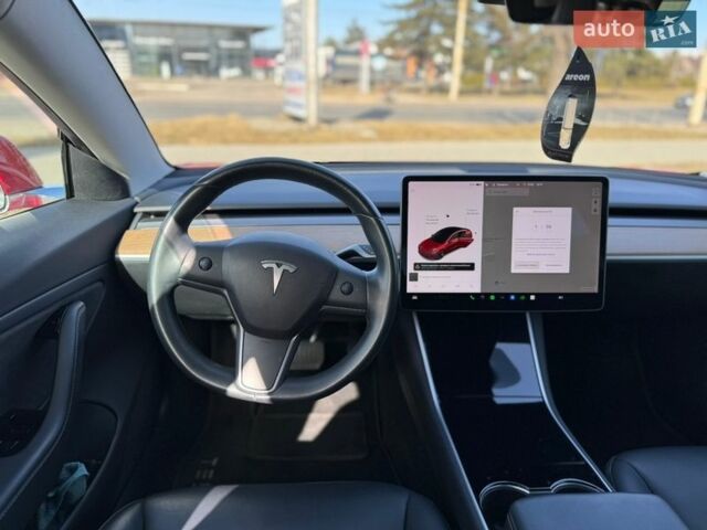 Червоний Тесла Модель 3, об'ємом двигуна 0 л та пробігом 117 тис. км за 15300 $, фото 35 на Automoto.ua