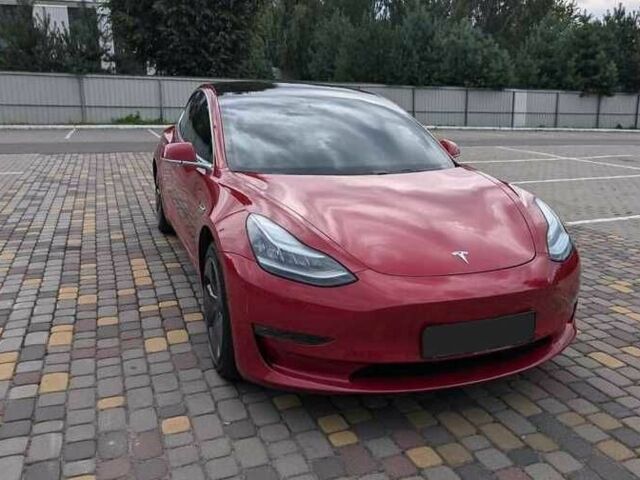 Красный Тесла Модель 3, объемом двигателя 0 л и пробегом 67 тыс. км за 14000 $, фото 1 на Automoto.ua