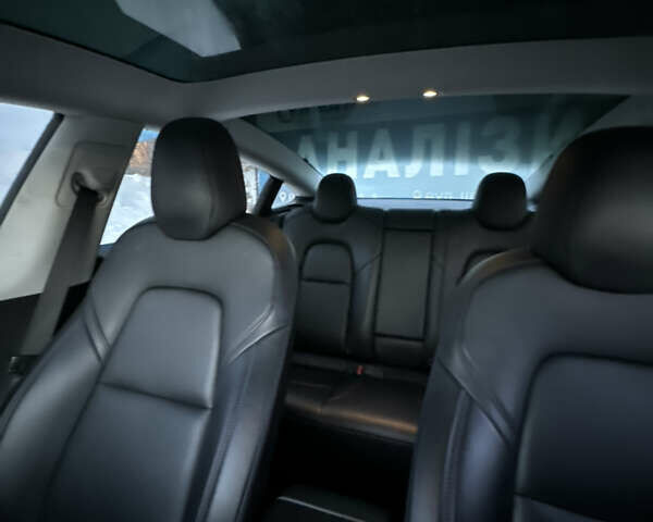 Красный Тесла Модель 3, объемом двигателя 0 л и пробегом 140 тыс. км за 19000 $, фото 15 на Automoto.ua