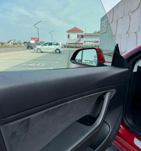 Красный Тесла Модель 3, объемом двигателя 0 л и пробегом 139 тыс. км за 13900 $, фото 9 на Automoto.ua