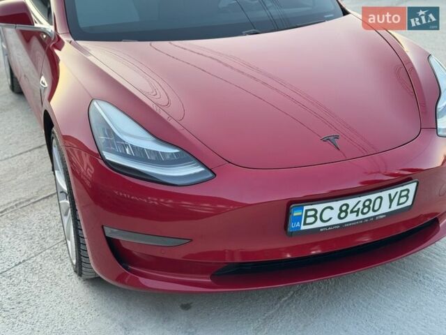 Червоний Тесла Модель 3, об'ємом двигуна 0 л та пробігом 93 тис. км за 17500 $, фото 37 на Automoto.ua