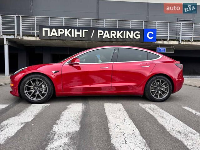 Красный Тесла Модель 3, объемом двигателя 0 л и пробегом 96 тыс. км за 17700 $, фото 11 на Automoto.ua