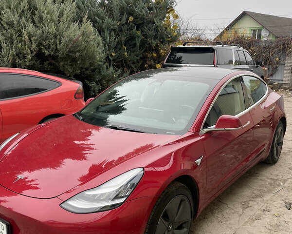 Червоний Тесла Модель 3, об'ємом двигуна 0 л та пробігом 93 тис. км за 13600 $, фото 1 на Automoto.ua
