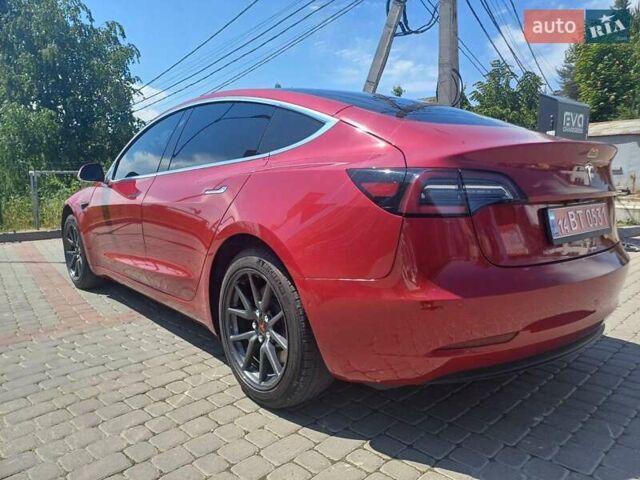 Красный Тесла Модель 3, объемом двигателя 0 л и пробегом 23 тыс. км за 17900 $, фото 2 на Automoto.ua