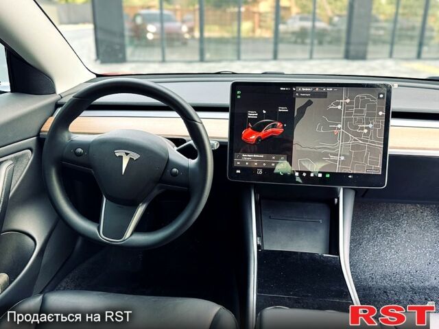 Червоний Тесла Модель 3, об'ємом двигуна 0 л та пробігом 43 тис. км за 17500 $, фото 12 на Automoto.ua