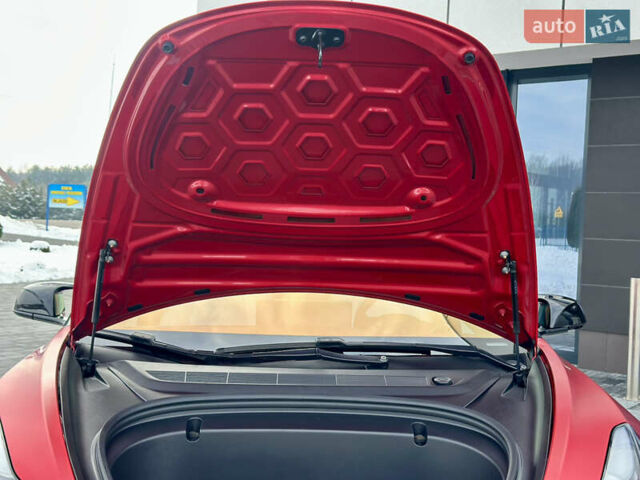 Красный Тесла Модель 3, объемом двигателя 0 л и пробегом 90 тыс. км за 19300 $, фото 67 на Automoto.ua