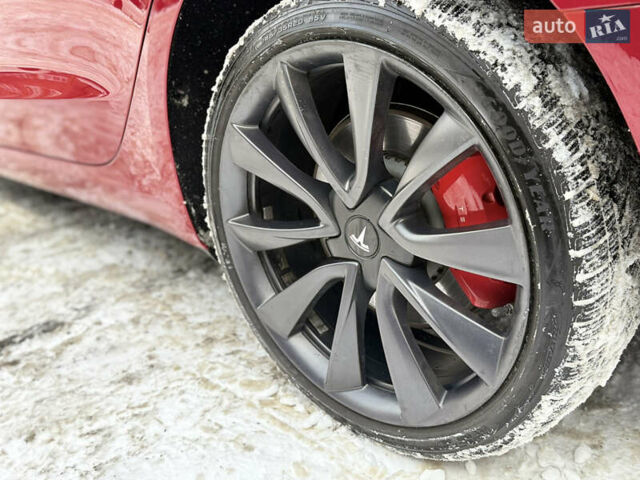 Красный Тесла Модель 3, объемом двигателя 0 л и пробегом 92 тыс. км за 15700 $, фото 27 на Automoto.ua