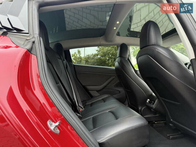 Красный Тесла Модель 3, объемом двигателя 0 л и пробегом 85 тыс. км за 22999 $, фото 27 на Automoto.ua