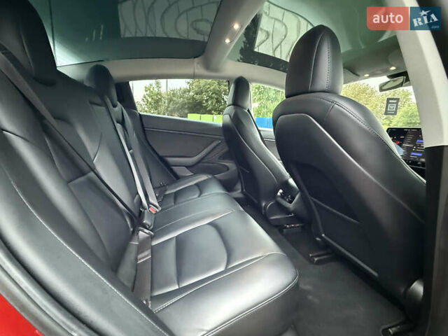 Красный Тесла Модель 3, объемом двигателя 0 л и пробегом 85 тыс. км за 22999 $, фото 2 на Automoto.ua