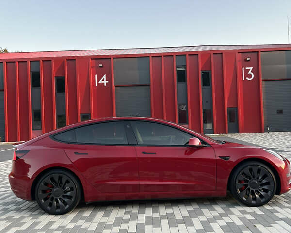Тесла Модель 3 2020 в Львове на Automoto.ua Красный Тесла Модель 3, объемом двигателя 0 л и пробегом 80 тыс. км за 22000 $, фото 7 на Automoto.ua