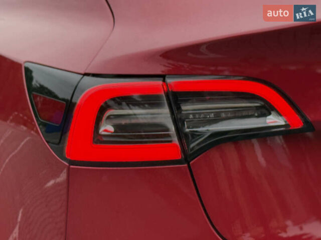 Красный Тесла Модель 3, объемом двигателя 0 л и пробегом 85 тыс. км за 22999 $, фото 49 на Automoto.ua