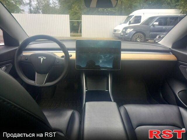 Красный Тесла Модель 3, объемом двигателя 0 л и пробегом 103 тыс. км за 24000 $, фото 11 на Automoto.ua
