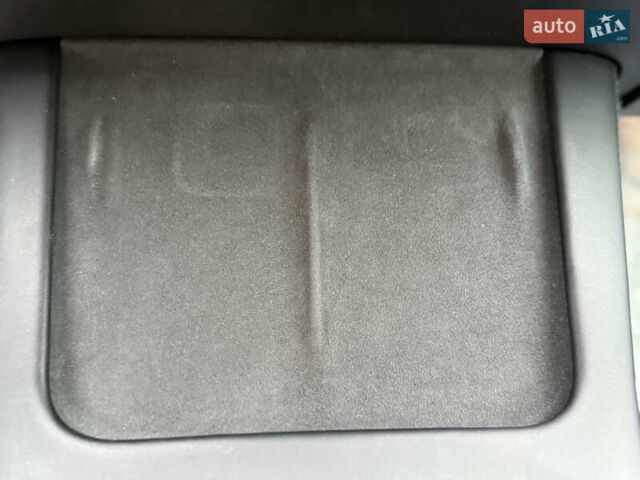 Красный Тесла Модель 3, объемом двигателя 0 л и пробегом 85 тыс. км за 22999 $, фото 19 на Automoto.ua