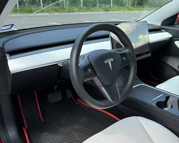 Червоний Тесла Модель 3, об'ємом двигуна 0 л та пробігом 67 тис. км за 22700 $, фото 13 на Automoto.ua