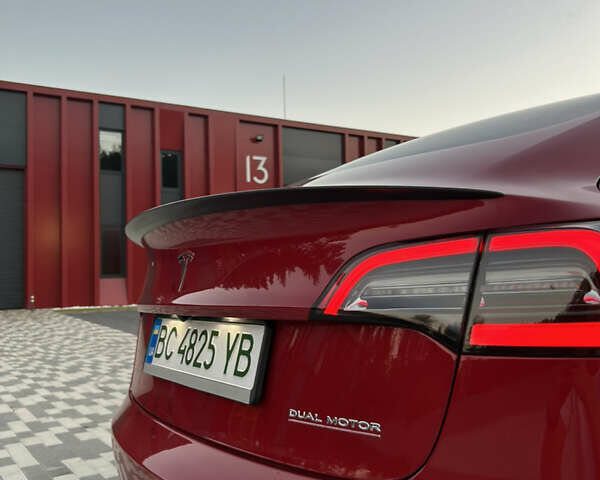 Тесла Модель 3 2020 в Львове на Automoto.ua Красный Тесла Модель 3, объемом двигателя 0 л и пробегом 80 тыс. км за 22000 $, фото 12 на Automoto.ua