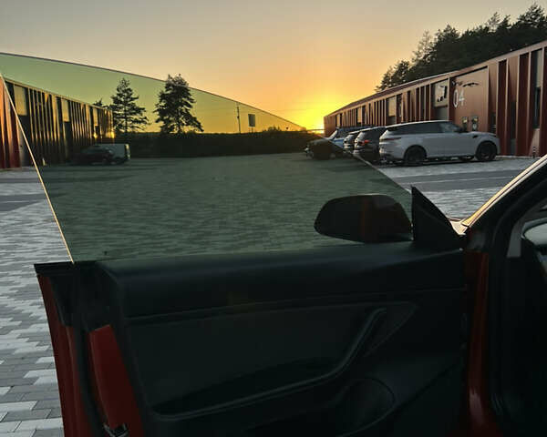 Тесла Модель 3 2020 в Львове на Automoto.ua Красный Тесла Модель 3, объемом двигателя 0 л и пробегом 80 тыс. км за 22000 $, фото 20 на Automoto.ua