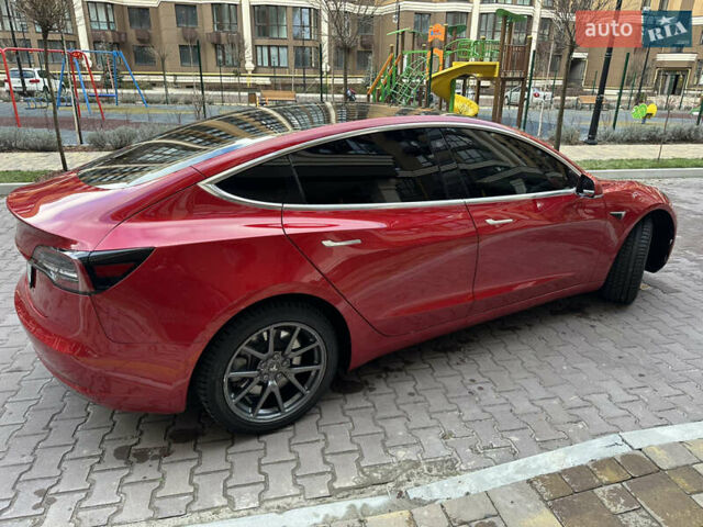 Красный Тесла Модель 3, объемом двигателя 0 л и пробегом 102 тыс. км за 19100 $, фото 7 на Automoto.ua