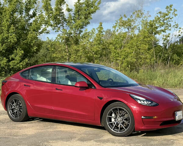 Красный Тесла Модель 3, объемом двигателя 0 л и пробегом 97 тыс. км за 19999 $, фото 2 на Automoto.ua